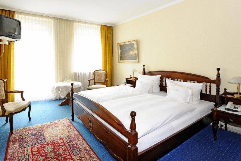 Goldener Apfel Hotel Kevelaer Room photo